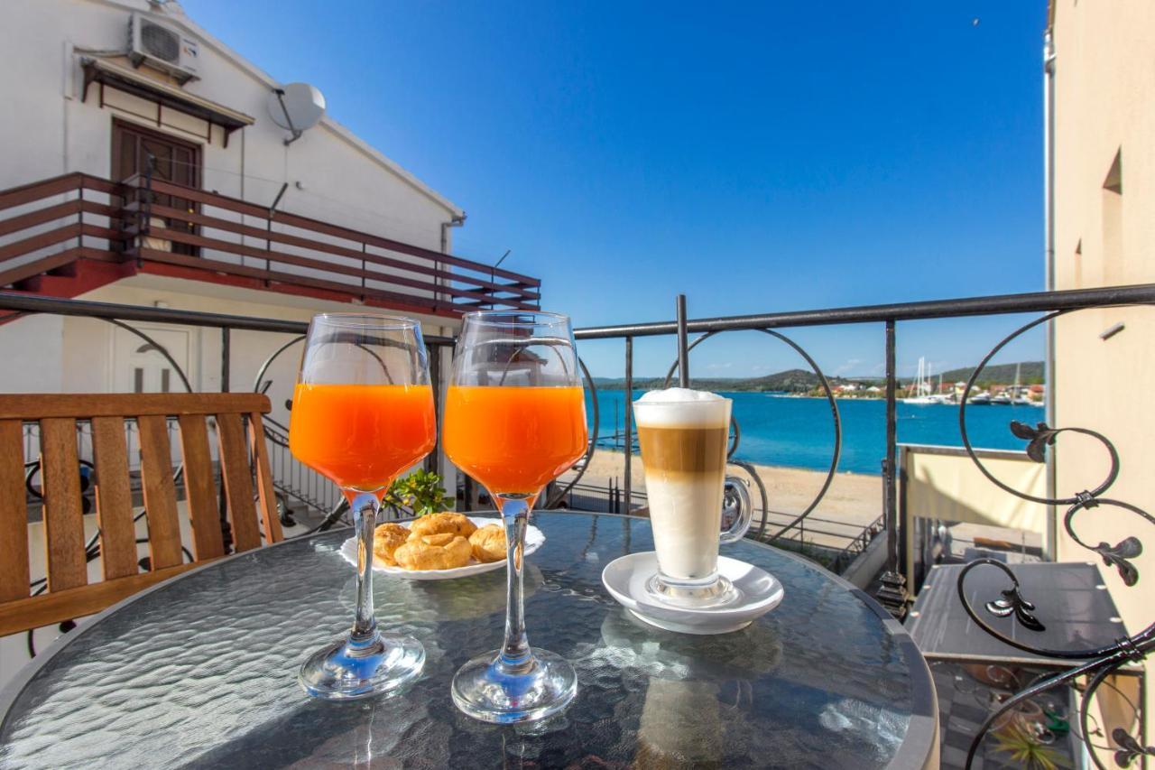 Apartmani Nikolina Seaview Šibenik Buitenkant foto