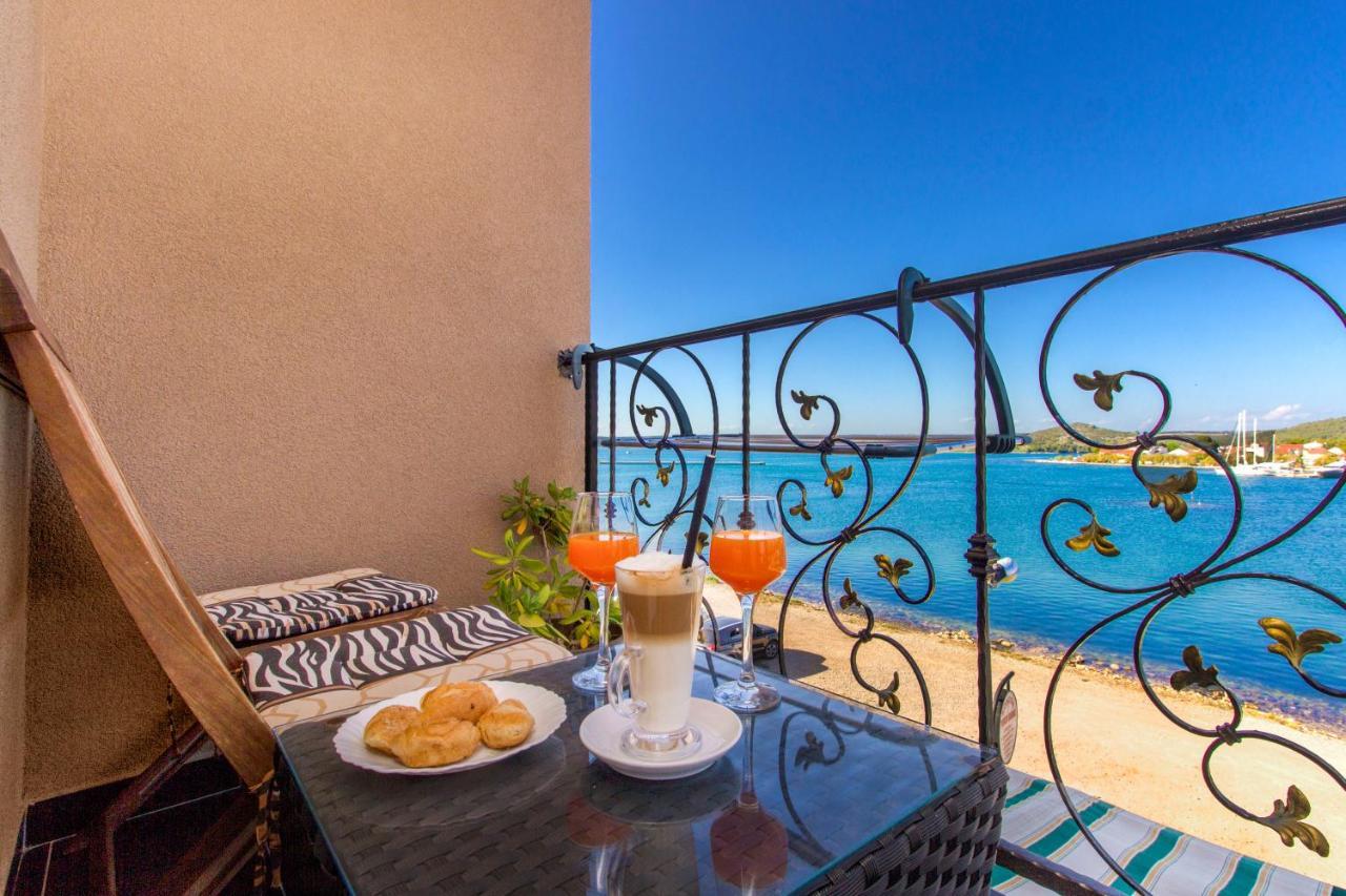 Apartmani Nikolina Seaview Šibenik Buitenkant foto