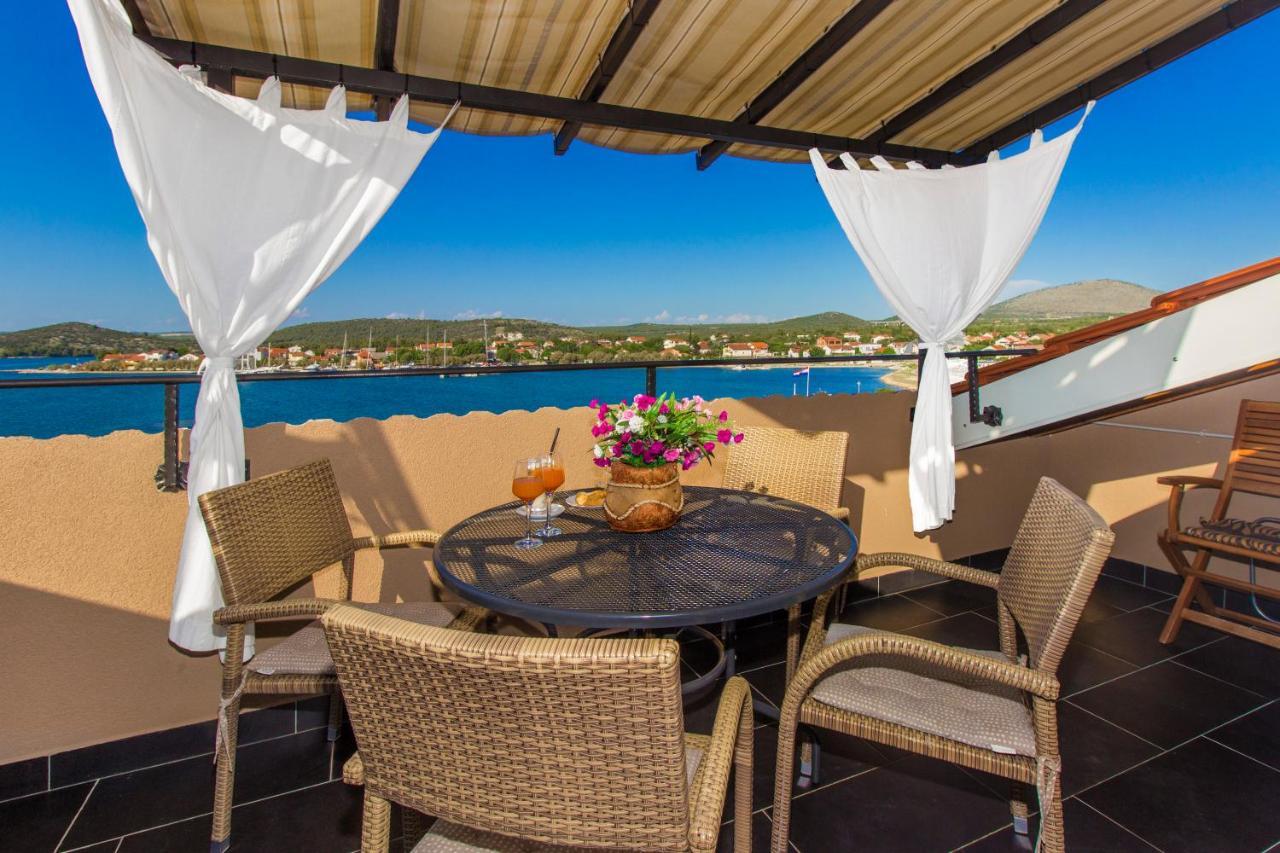 Apartmani Nikolina Seaview Šibenik Buitenkant foto