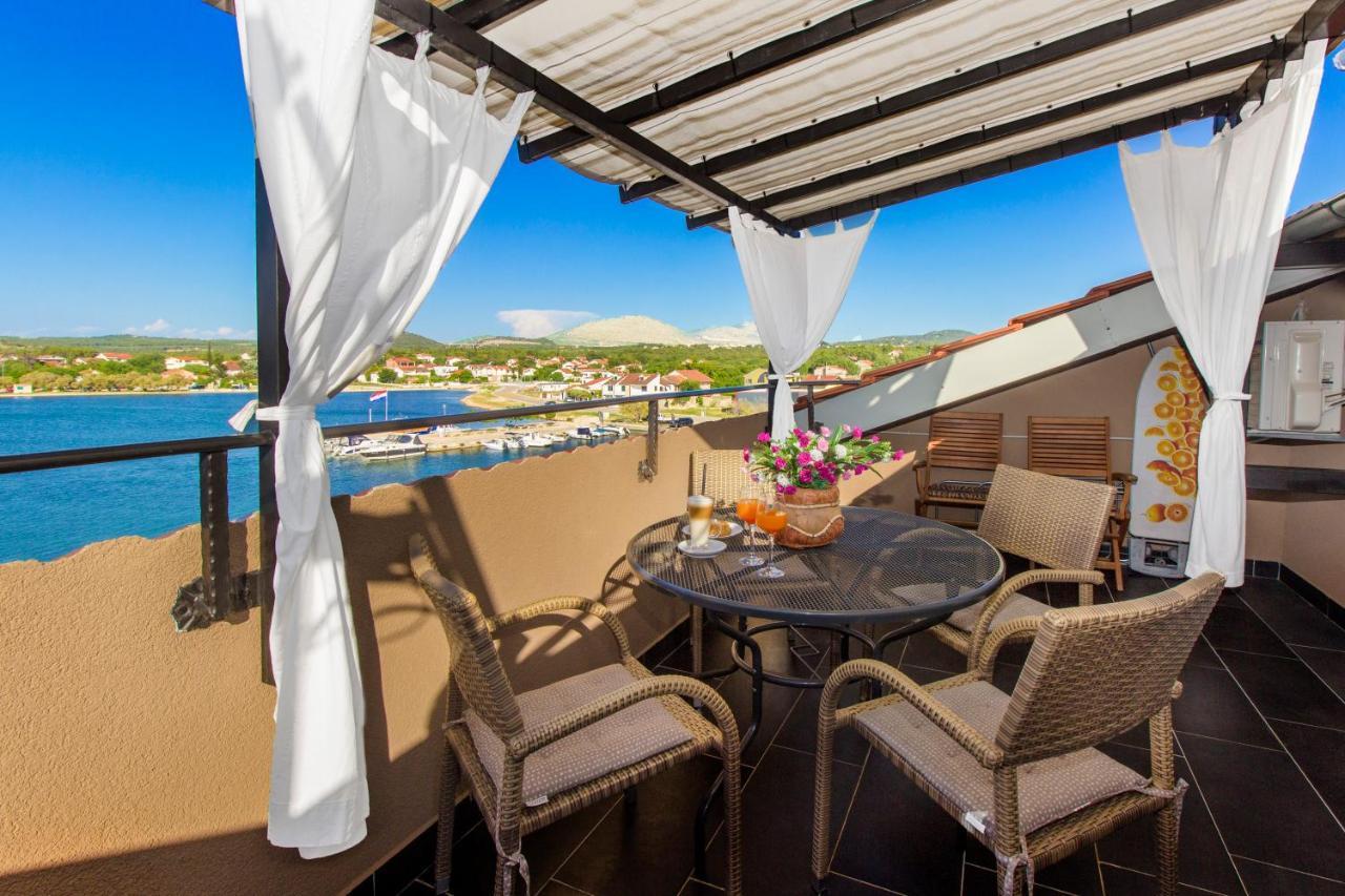 Apartmani Nikolina Seaview Šibenik Buitenkant foto