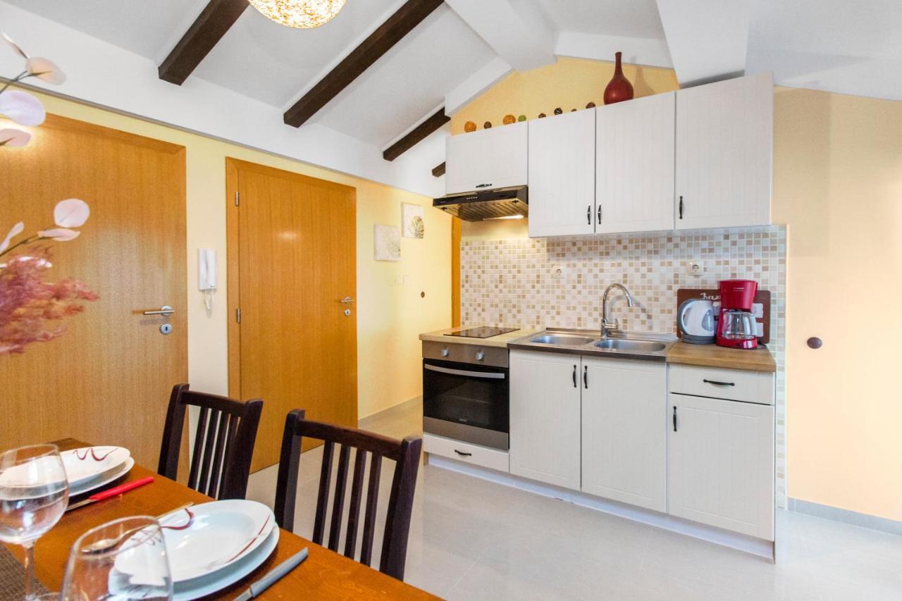 Apartmani Nikolina Seaview Šibenik Buitenkant foto