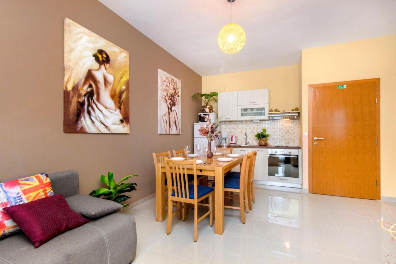 Apartmani Nikolina Seaview Šibenik Buitenkant foto