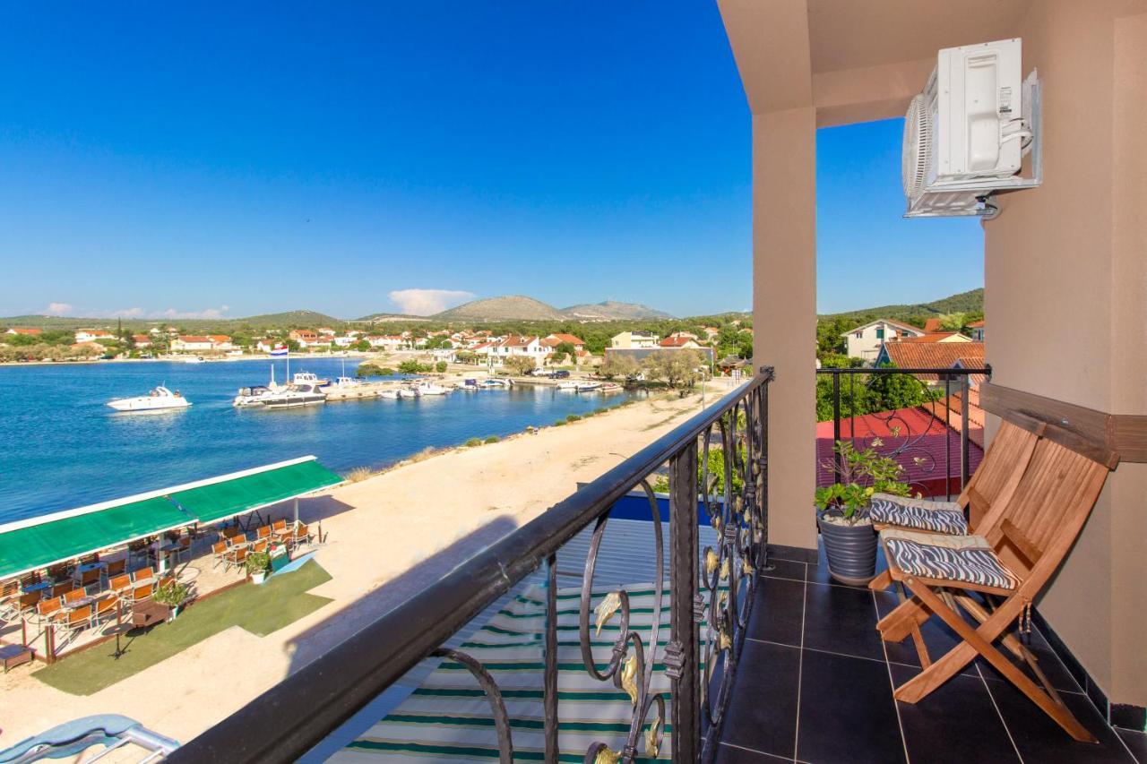 Apartmani Nikolina Seaview Šibenik Buitenkant foto