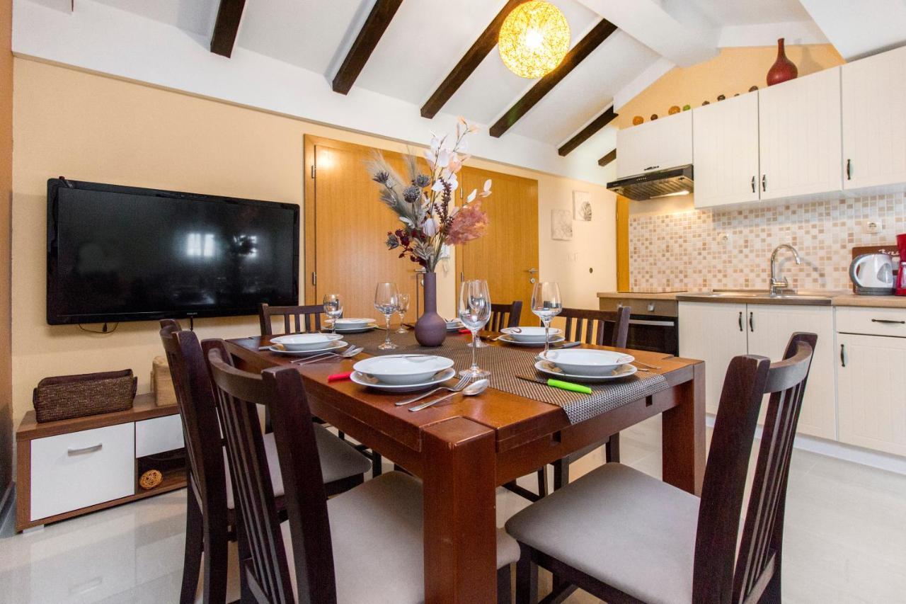 Apartmani Nikolina Seaview Šibenik Buitenkant foto
