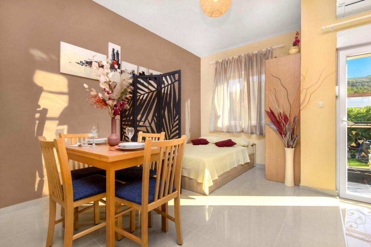 Apartmani Nikolina Seaview Šibenik Buitenkant foto