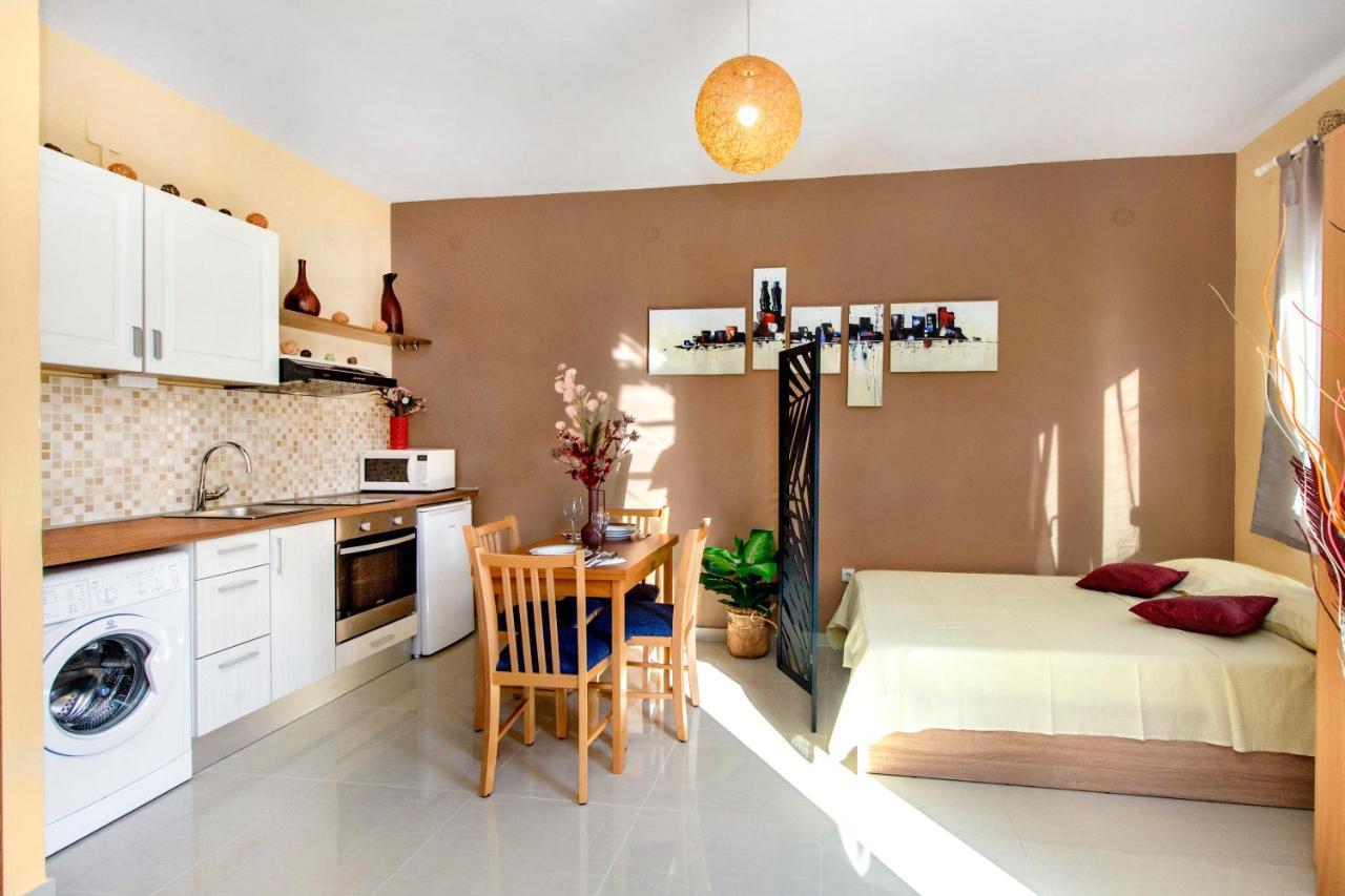 Apartmani Nikolina Seaview Šibenik Buitenkant foto